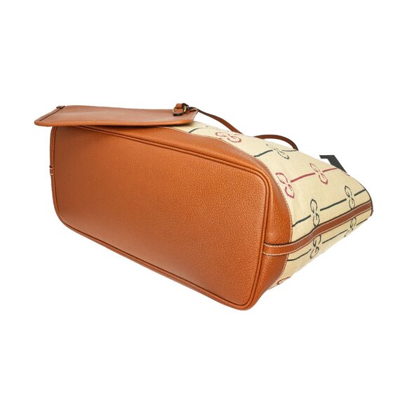 Gucci Raffia GG Large Tote with Pouch - Picture 4 of 10